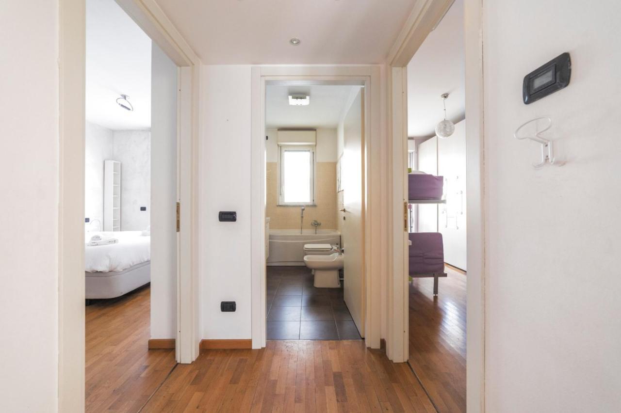 Milano Rogoredo Apartment With Garage Экстерьер фото